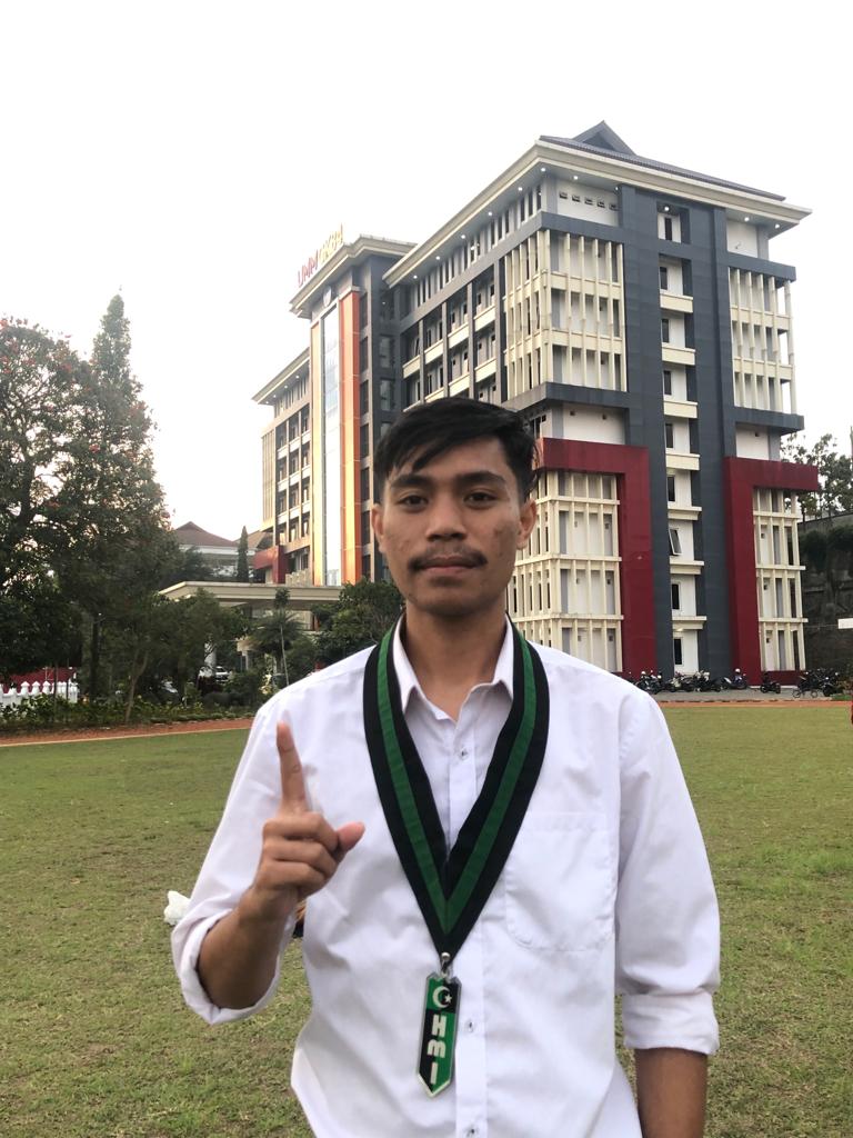 Truth or Dare : Sumber Daya Alam dalam Struktur Ekonomi Politik